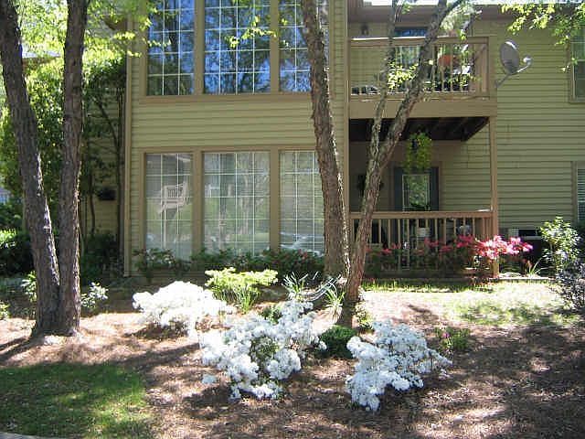 1st image of 1505 Country Park Dr SE