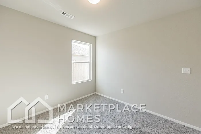 981 E Starling St — Photo 26