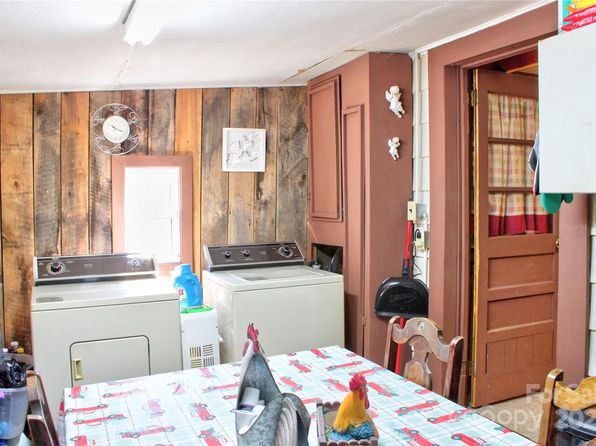 895 Laurel Valley Rd, Mars Hill, NC 28754