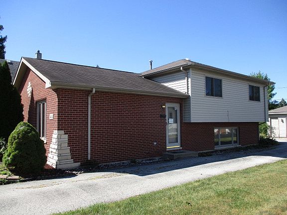 2nd image of 14434 Campbell Ave