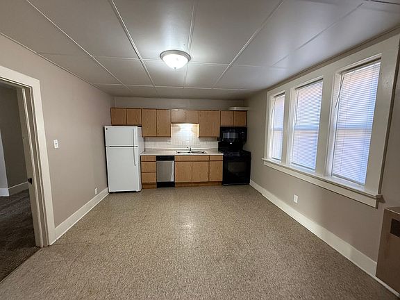 4th image of 1209 Saint Marys Ave #1