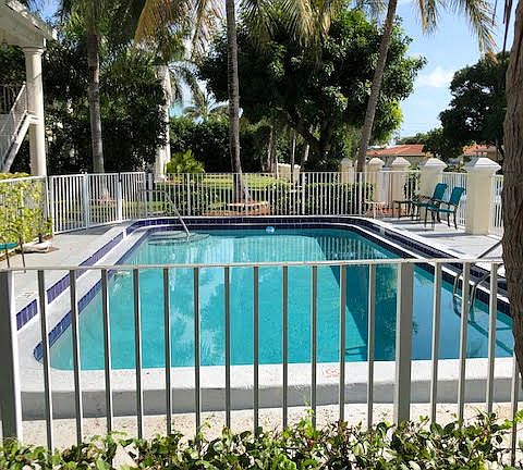 3rd image of 4529 NE 21st Ave APT 8