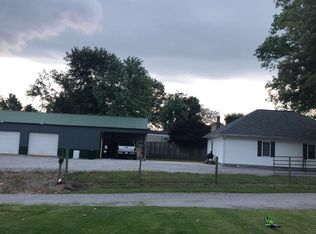 25 N Main St, Raleigh, IL 62977