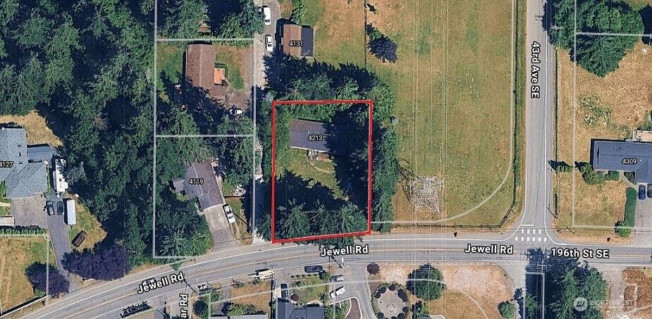 1st image of 4213 Jewell Road