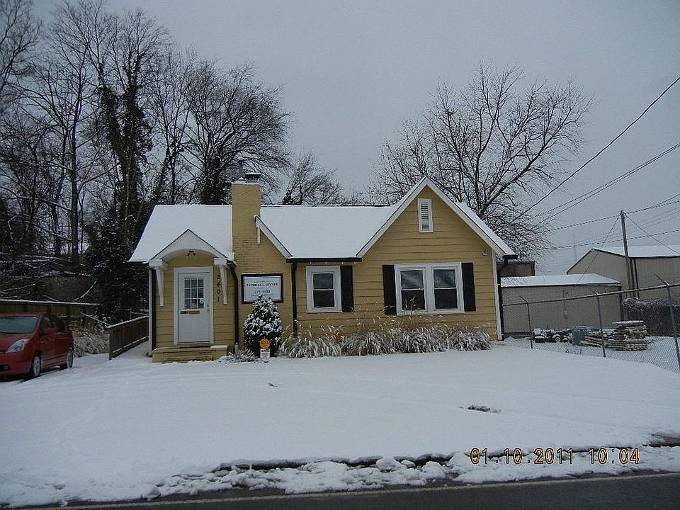 2nd image of 2401 White Ave
