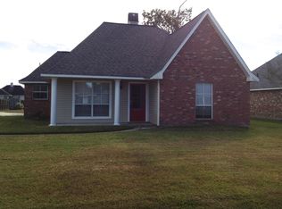 12234 Dove Hollow Dr, Denham Springs, LA 70726