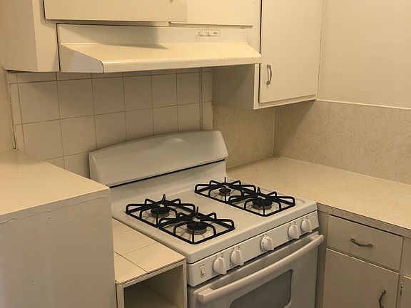 4th image of 7615 Geary Blvd