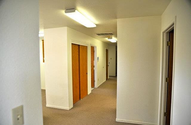 2nd image of 901 Sunset Dr Suite 4