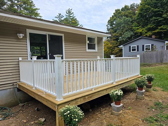 4th image of 17 Bear Hill Road