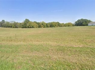 46 Weatherstone Village St, Warrensburg, MO 64093