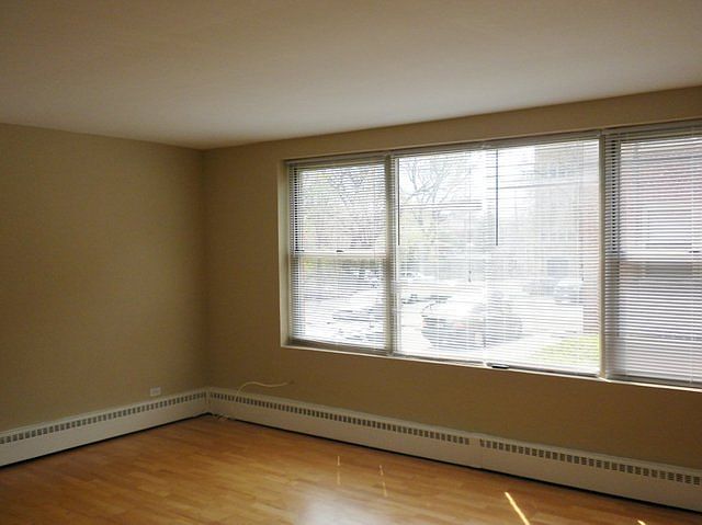 1st image of 2241 W Farwell Ave APT 1D