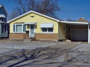1734 Louisa St, Burlington, IA 52601