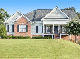 3502 SE Flat Run Dr, Bethlehem, GA 30620
