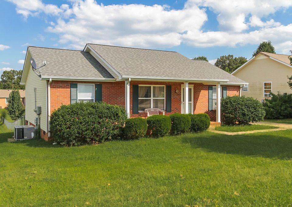 1st image of 1305 Chucker Dr