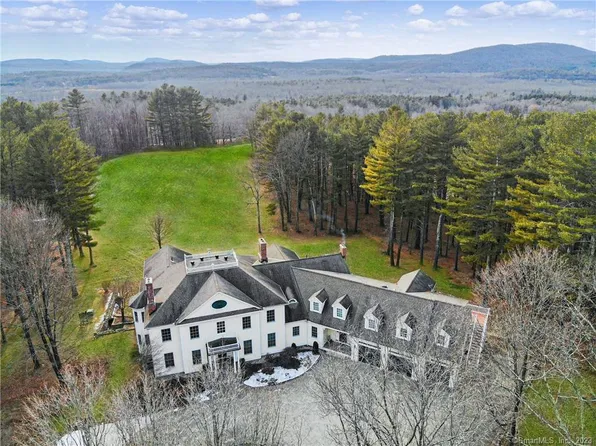 35 Under Mountain Road, Canaan, CT 06031