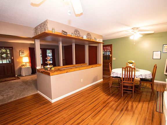 2nd image of 6930 Shady Hills Ln