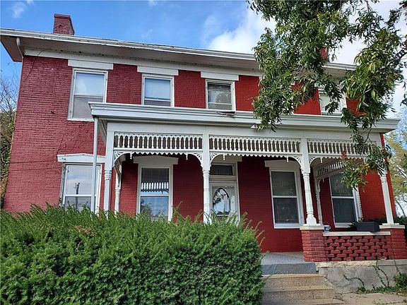 2nd image of 802 Highland Ave