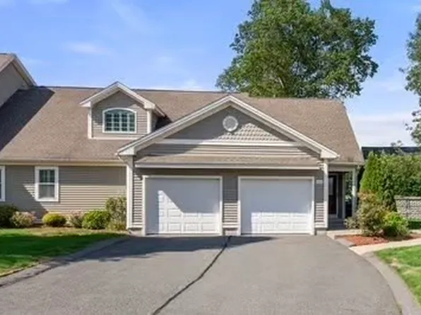 517 Ideal Ln Unit 401, Ludlow, MA 01056