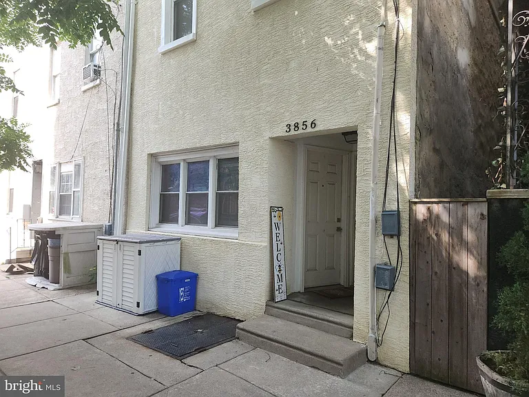3856 Terrace St — Photo 5