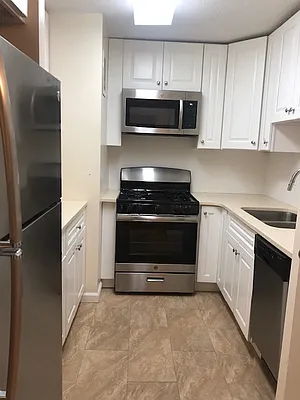 Sold by Winzone Realty Inc | media 7