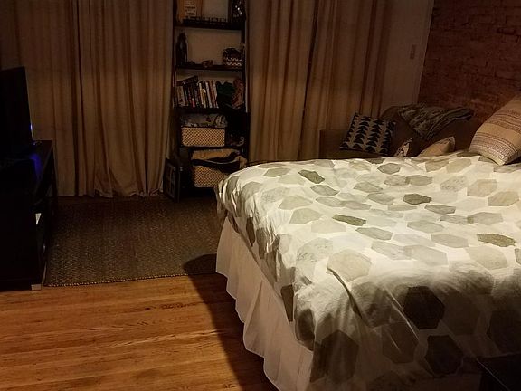 4th image of 1900 Mount Vernon St #1