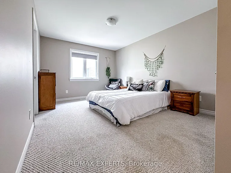 640 Halloway Dr — Photo 34