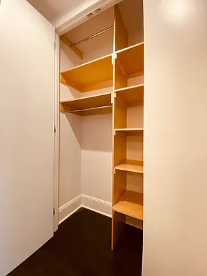 Rented by Metropolis Real Estate of Manhattan | media 26