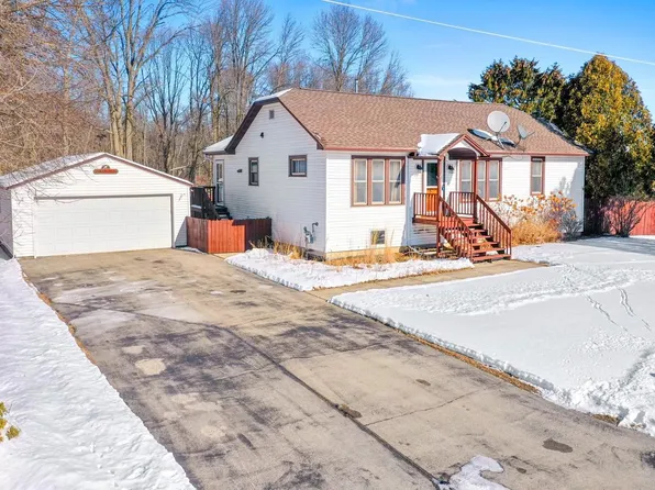 4320 Lakeview AVENUE, Two Rivers, WI 54241