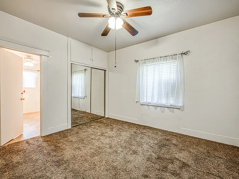 2434 Yerba St — Photo 27