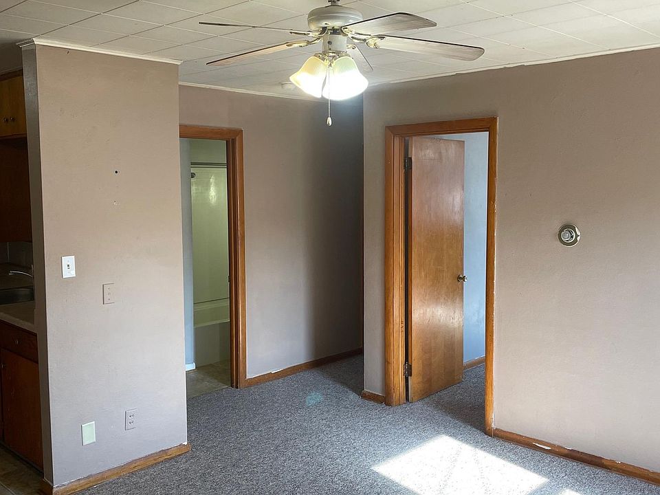 1st image of 112 W 1st St #C