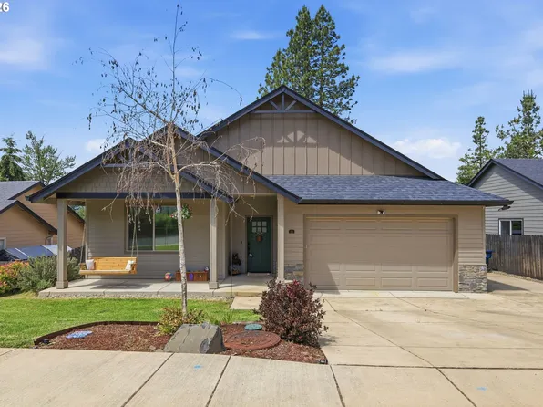425 N Hyland Ln, Lowell, OR 97452