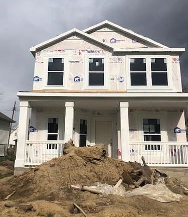 2nd image of 1133 Harlan St