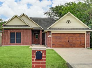 5217 Krueger Dr, Dickinson, TX 77539
