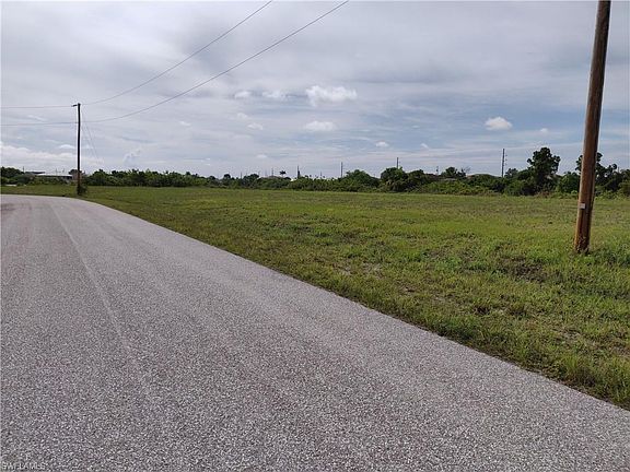 4th image of 612 NW 25th St