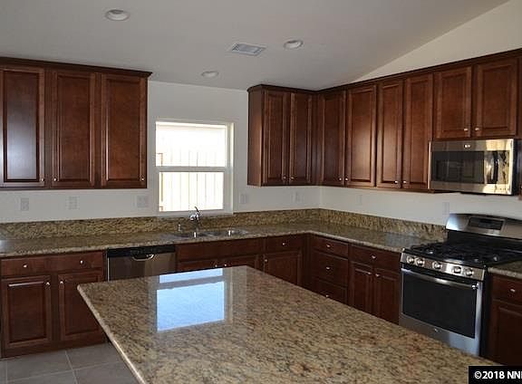 3rd image of 3918 Moon Vista Dr