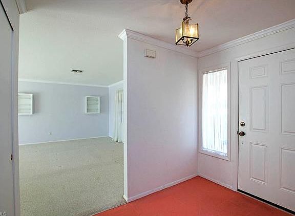 3rd image of 625 Lake Murex Cir