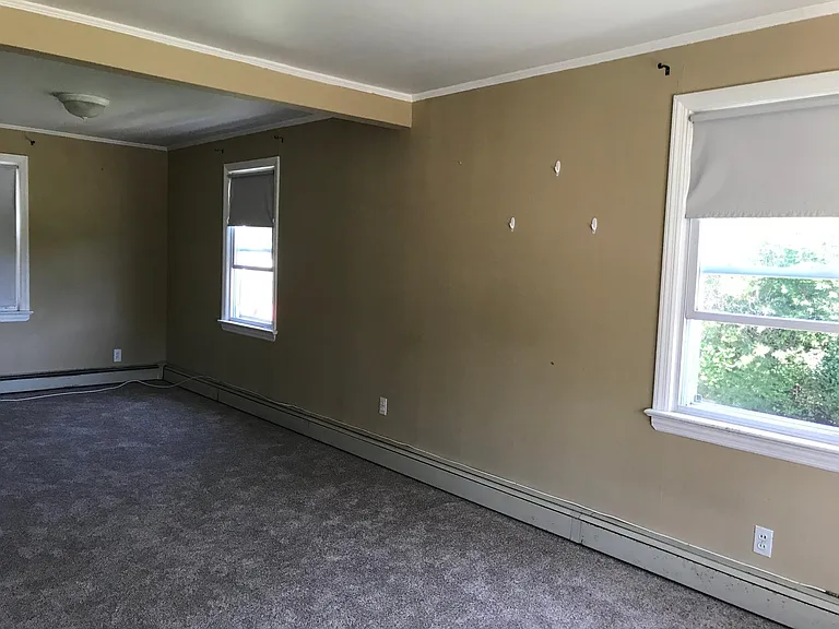1777 Stone Ave — Photo 5