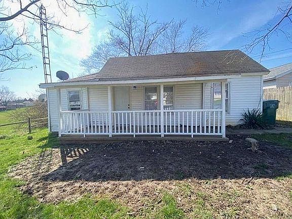 1st image of 2122 S 16th St
