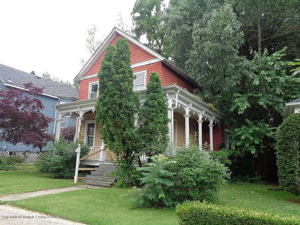 150 Johnson Ave photo 1