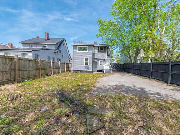 4th image of 13302 Melzer Ave #1