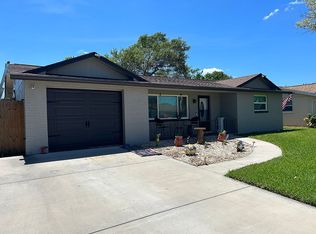 7214 Fireside Dr, Port Richey, FL 34668