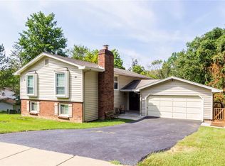 273 Glandore Dr, Ballwin, MO 63021