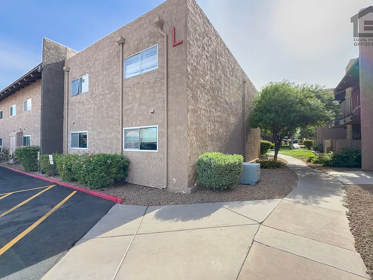 5525 E Thomas Rd #N5 — Photo 34