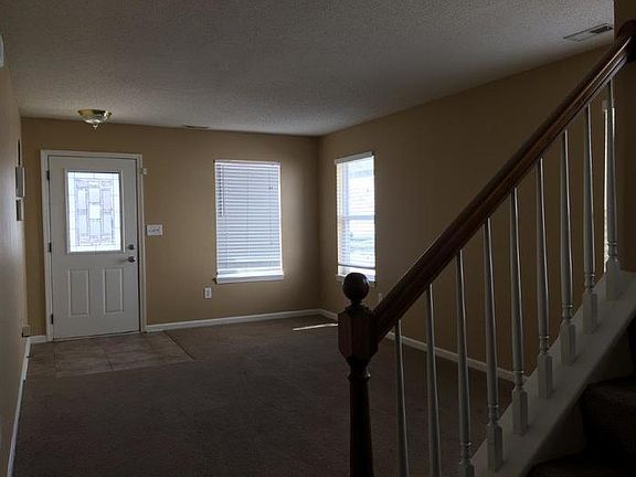 4th image of 1196 N Aberdeen Dr