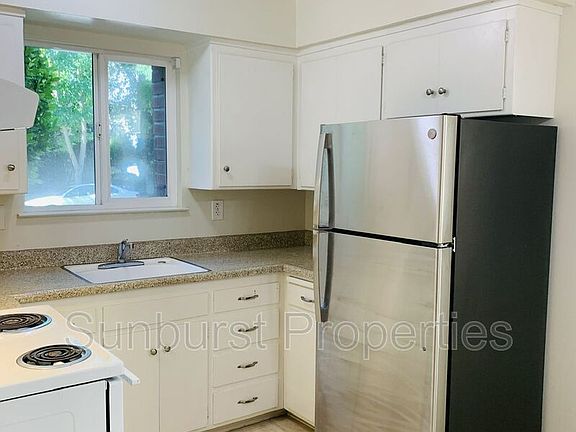 5th image of 1825 G St APT A