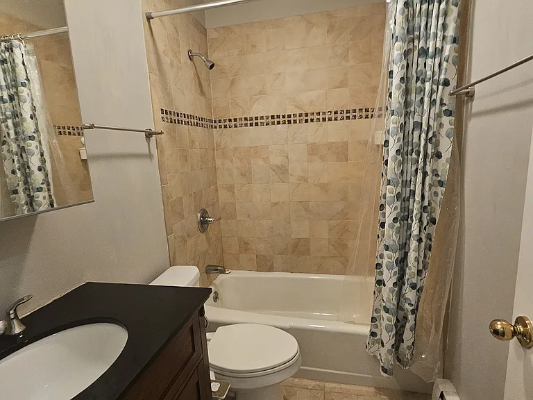 533 Chapel St #3B — Photo 6
