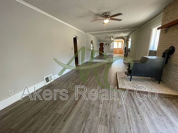 4th image of 524 Belmont Ave