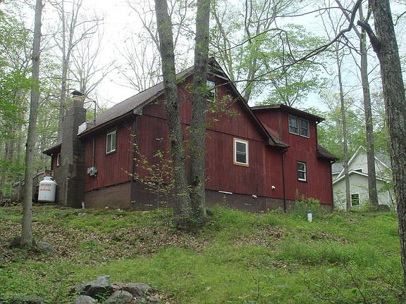 3rd image of 105 Saint Moritz Ct