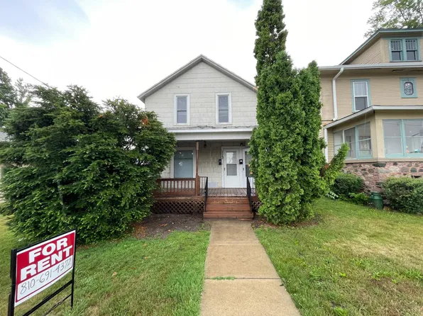 113 W Young St, Clio, MI 48420