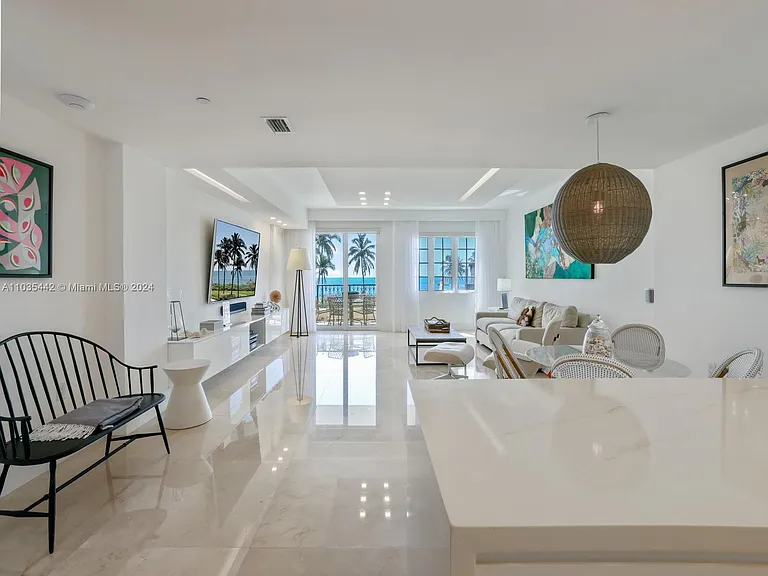 19223 Fisher Island Dr #19223 — Photo 12
